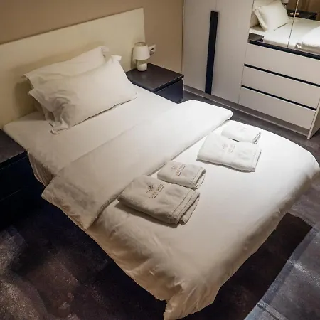 Drive Rooms&apartments * 地拉那